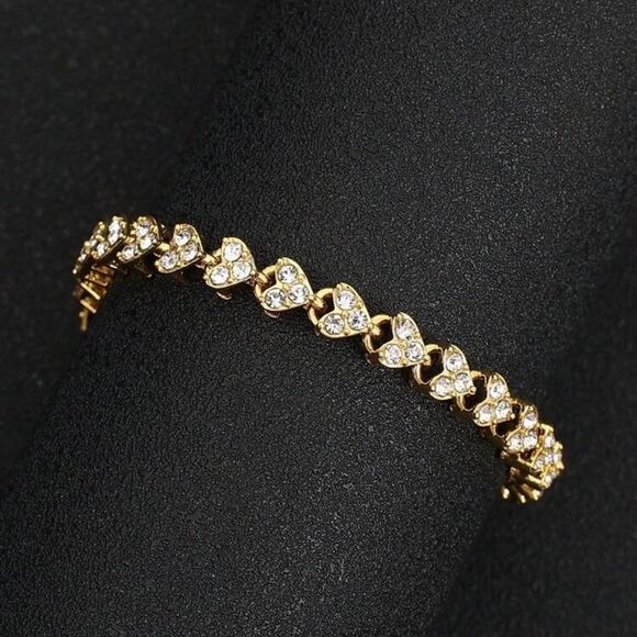 Elegant Gold Chain Heart Bracelet with Crystals Glamorous - Picture 1 of 4